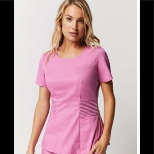 Jaanuu pink Xs pintuck scrub top